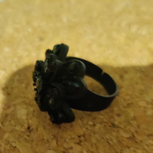 Earrings and Ring Set - Picture 5 of 9